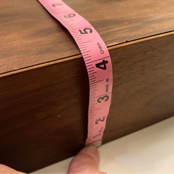 Vintage Rosewood shadow display boxes raised plinth felt backed interior - Picture 10 of 12